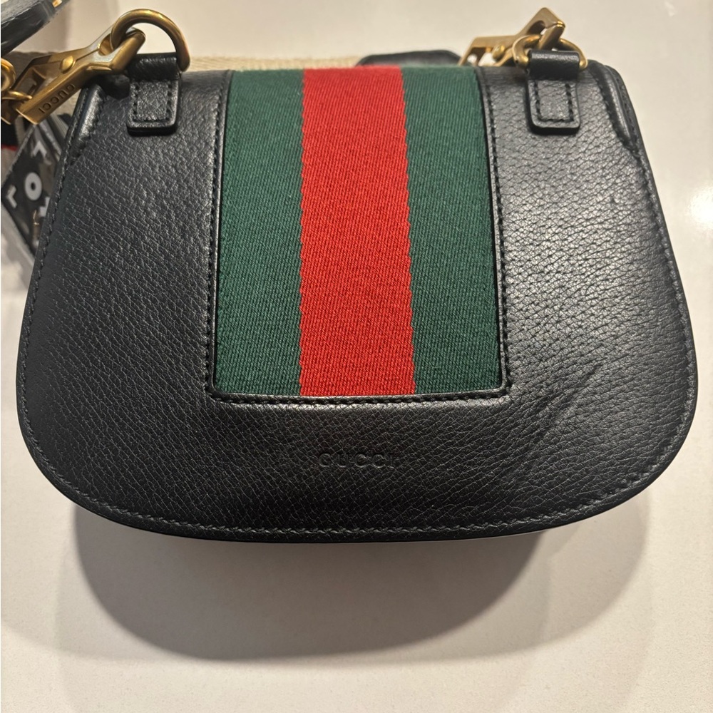 Gucci Linea Totem Black Leather Bag With Crystal Butterfly - Picture 11 of 15
